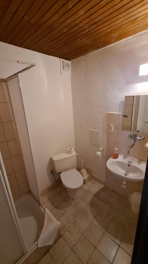 Penzion Olympia Banska Bystrica Bagian luar foto